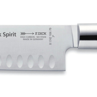 Nóż Szefa Kuchni SANTOKU PINK SPIRIT, ostrze ryflowane, 18 cm, nierdzewny, różowy, DICK 8174218K-79