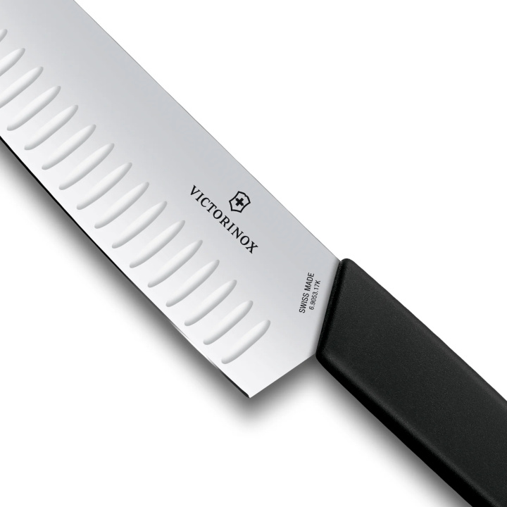 Nóż santoku Victorinox Swiss Modern 6.9053.17KB