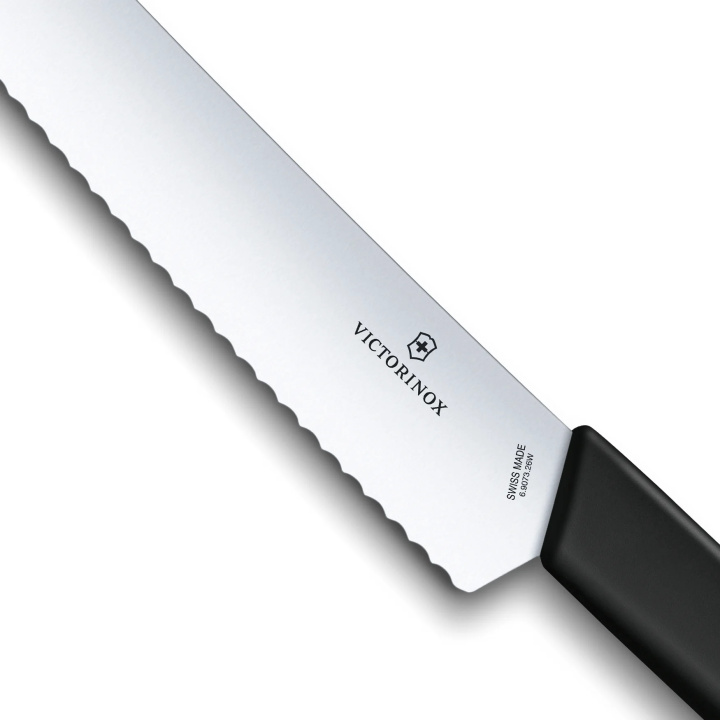 Nóż do chleba i ciast Victorinox Swiss Modern 6.9073.26WB