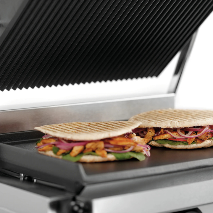 Grill kontaktowy elektryczny Bartscher Panini MDI 1GR A150976