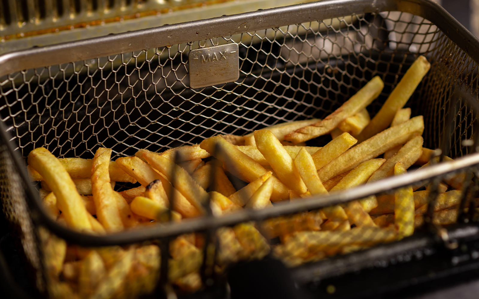 Frytownica gastronomiczna – jaka sprawdzi się najlepiej w profesjonalnej kuchni?